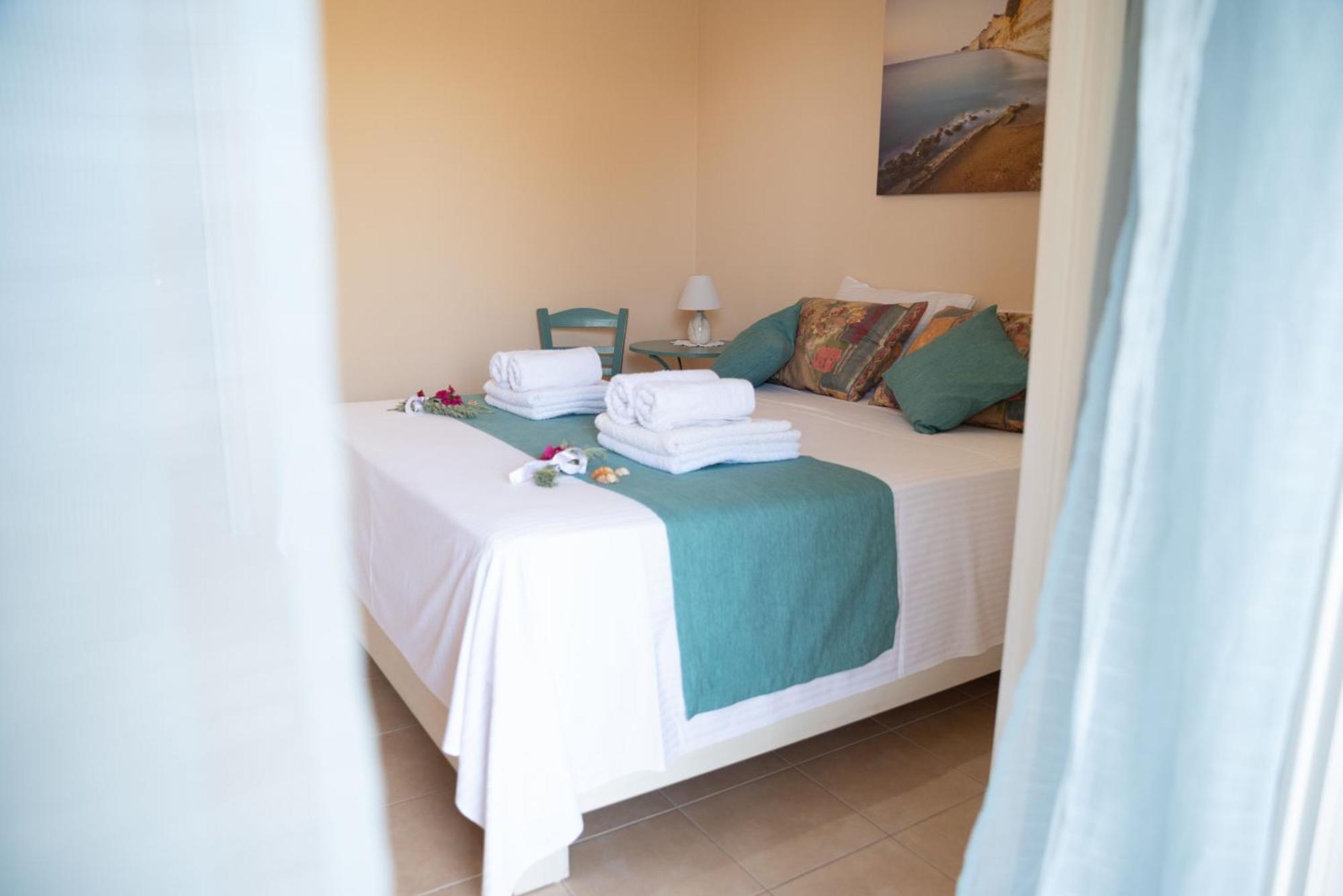 Solari Hill Maisonette Two Private Parking Alepou Ngoại thất bức ảnh