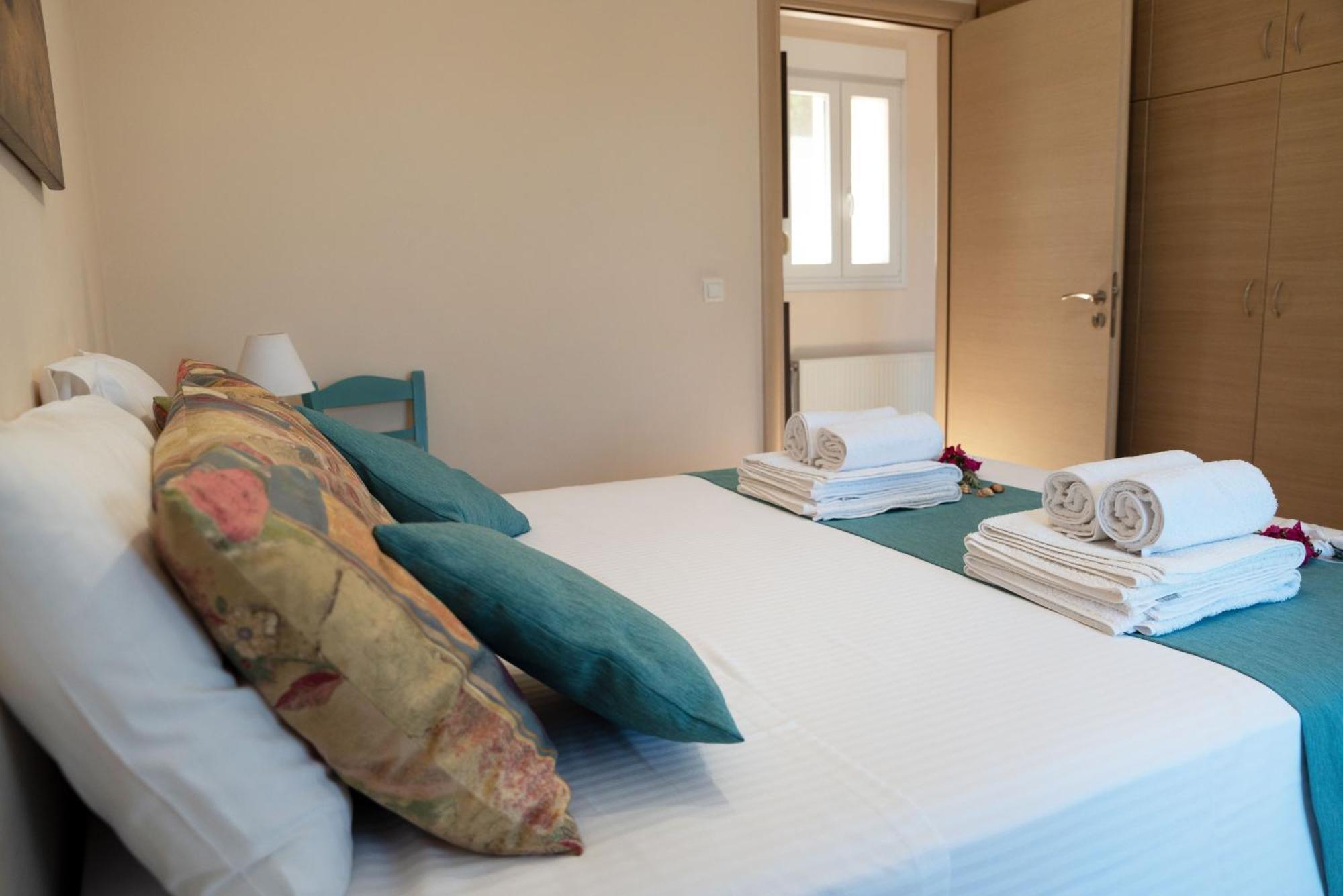 Solari Hill Maisonette Two Private Parking Alepou Ngoại thất bức ảnh