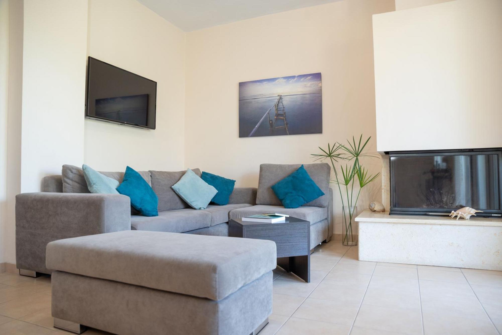 Solari Hill Maisonette Two Private Parking Alepou Ngoại thất bức ảnh